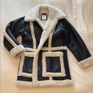 Abercrombie & Fitch Black Jacket with Cream Faux Fur